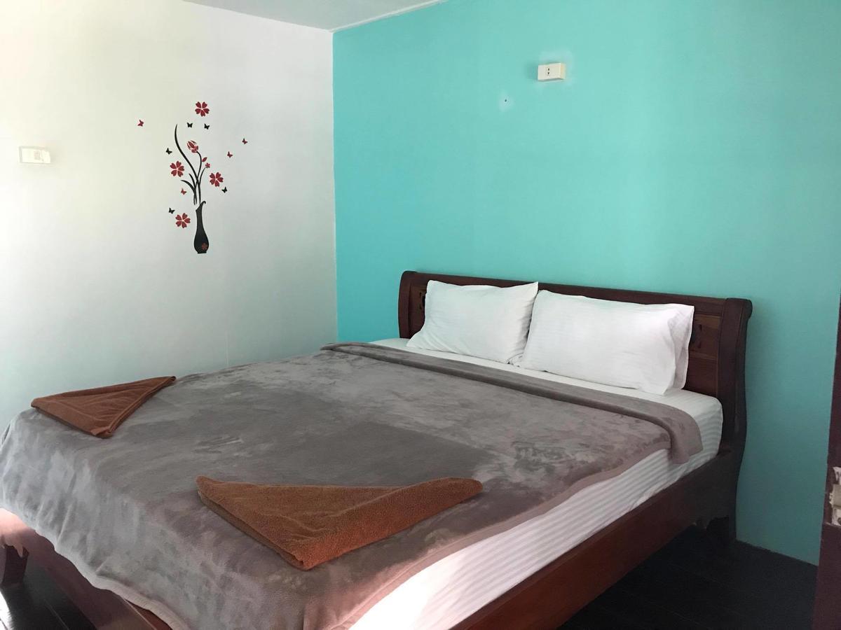 Grand Beach Resort Ko Tao Esterno foto