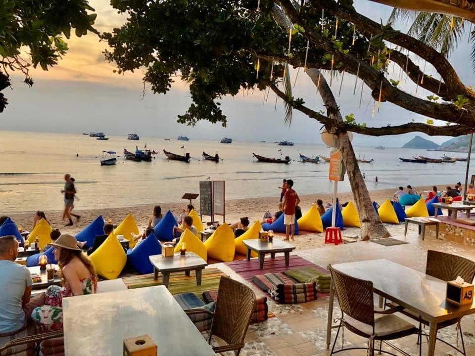 Grand Beach Resort Ko Tao Esterno foto