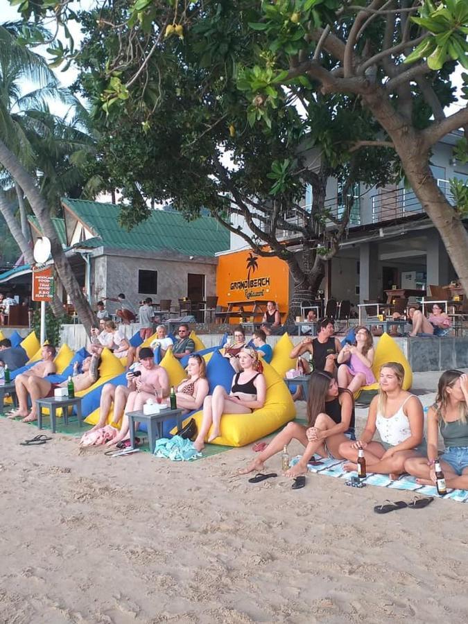 Grand Beach Resort Ko Tao Esterno foto
